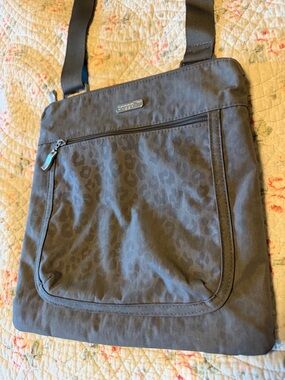 Baggallini Gray Crossbody Bag with Subtle Leopard Pattern